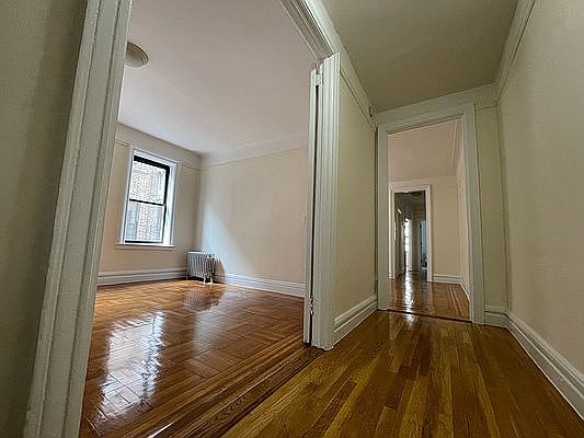 5th image of 620 W 171st St APT 4G