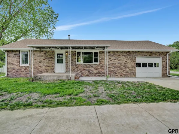 245 W 23rd St, Crete, NE 68333