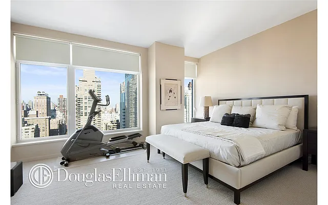 Sold by Douglas Elliman | media 16