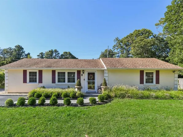 73 Carlton Drive E, Shirley, NY 11967