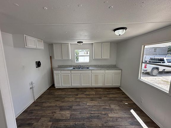 2nd image of 3632 SW Military Dr Trailer 9