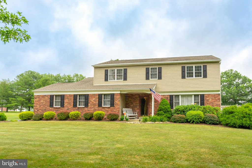 9 Harvest Ln photo 1