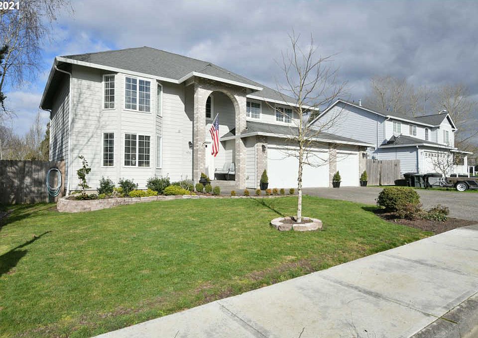 1st image of 476 Windflower Dr