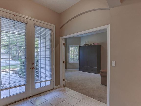 2nd image of 10235 Waterside Oaks Dr