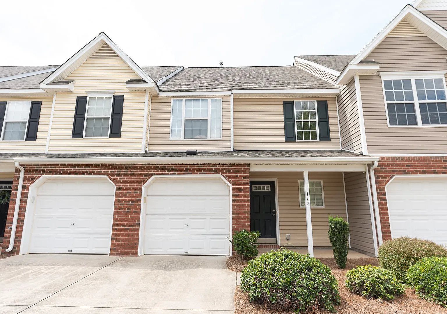 2 Bedroom Townhome with Two Private Ensuite Bathrooms & Garage — Photo 1