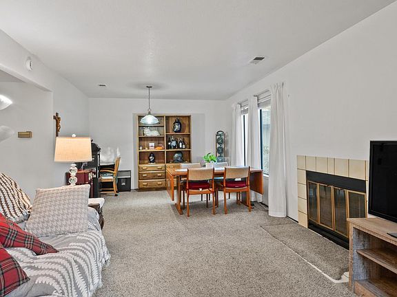 4th image of 418 Occidental Circle