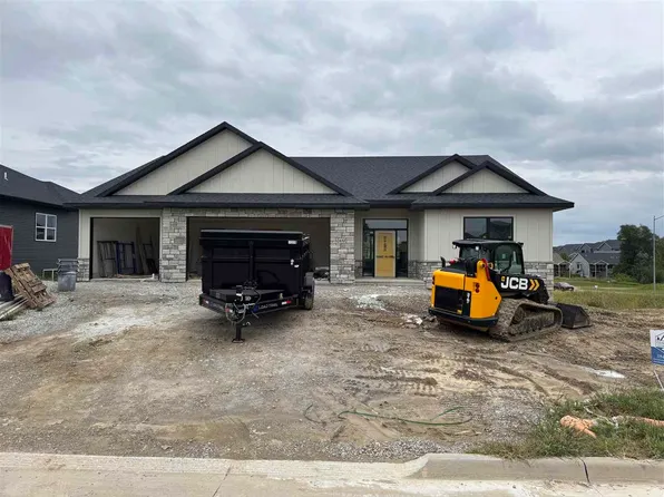 652 Rock Ridge Rd, Tiffin, IA 52340
