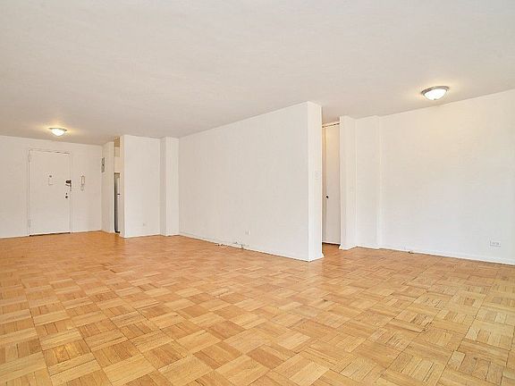 4th image of 350 E 52nd St APT 9F