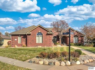 17112 Cypress Dr, Omaha, NE 68136