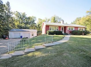 15 Illini Dr, Decatur, IL 62521