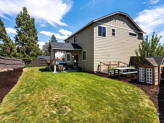 2nd image of 20496 SE Clover Crest Ct