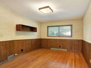 1760 Pilgrim Pkwy, Elm Grove, WI 53122