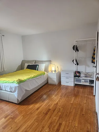 725 Broad Ave #2A Photo 1