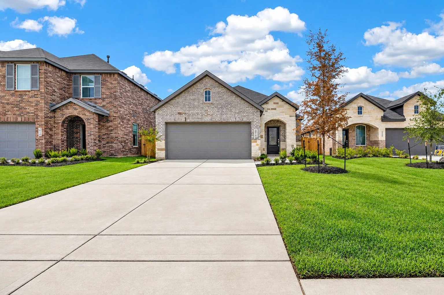 3 bed, 2.0 bath, 1800 sqft, $2,350 — Photo 4
