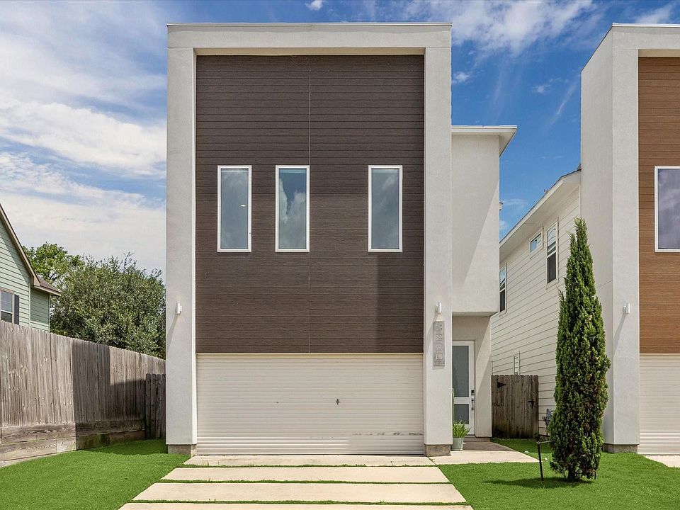 1st image of 2220 Cortijo Pl