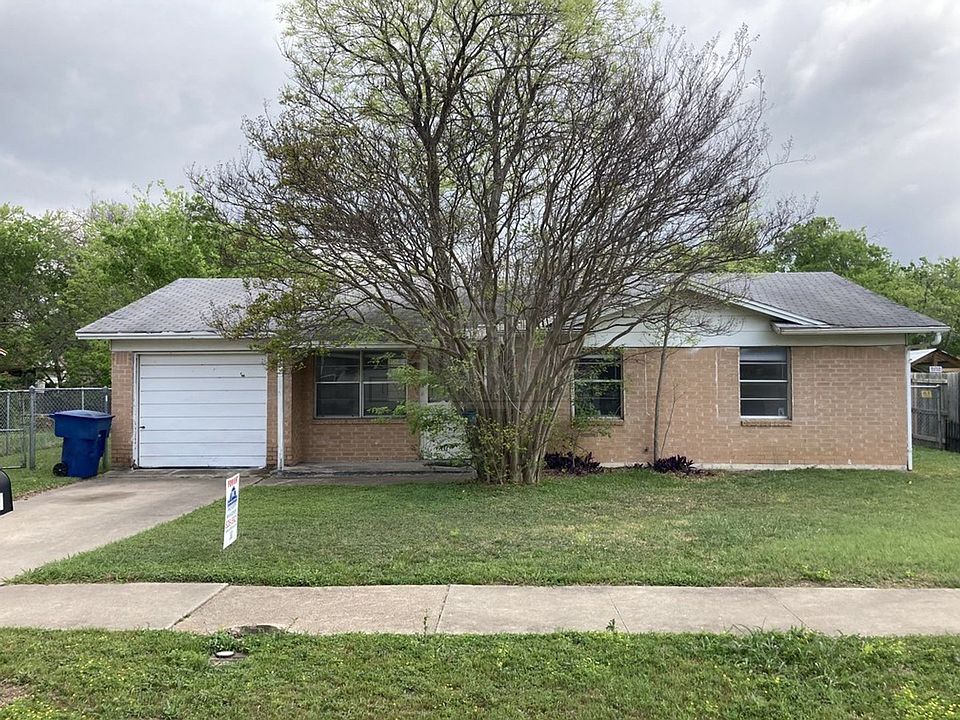 1st image of 111 South Dr