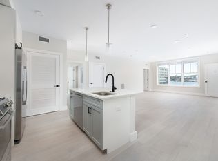 425 Border St #401, Boston, MA 02128