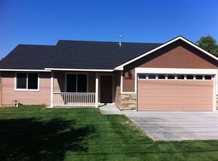 3855 N Maple Grv, Boise, ID 83704