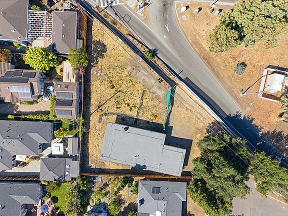 5th image of 0 El Dorado Ave