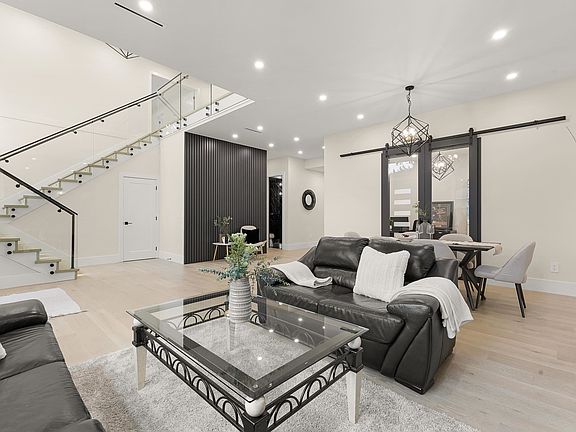 4th image of 841 Rondeau St