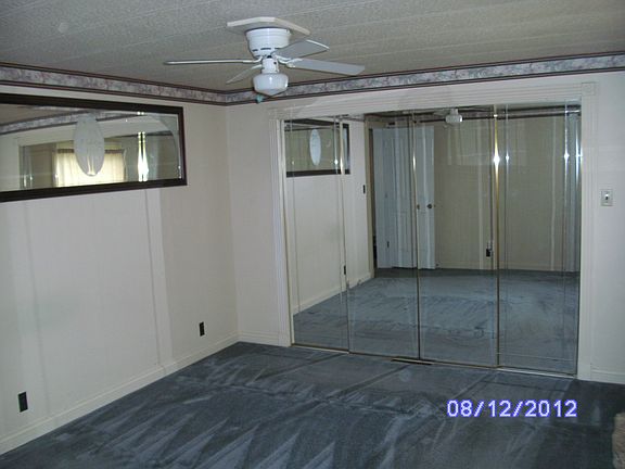 master bed room