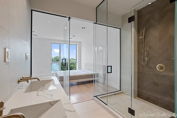 Rented by Stuyvesant Heights Realty Corp | media 13