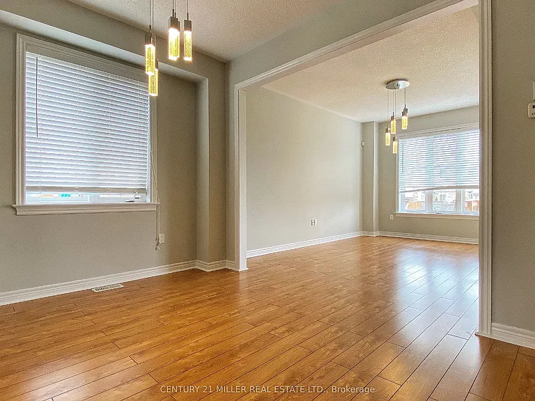 67 Summerberry Way — Photo 6