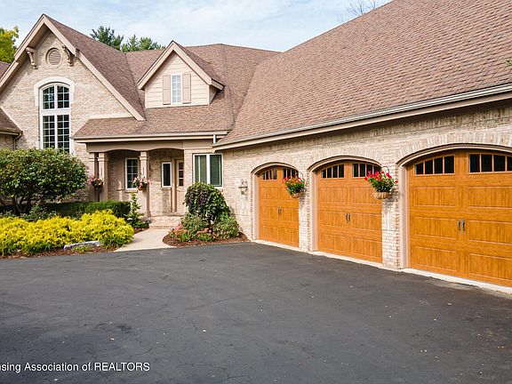 4th image of 2448 Pine Hollow Dr