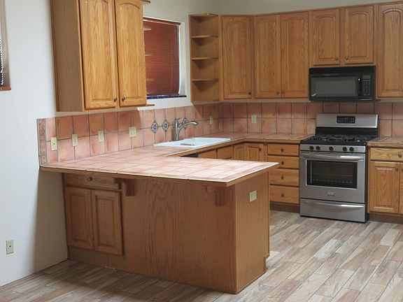 Kitchen with appliances