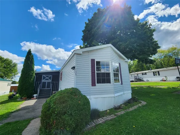 11682 North Dr #97-135, Waterford, PA 16441