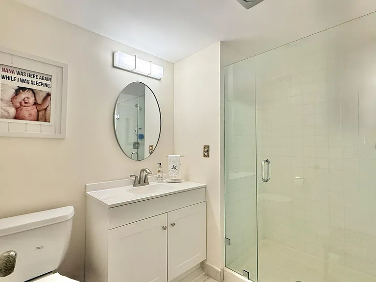 19 Westgate Ln #19F — Photo 9