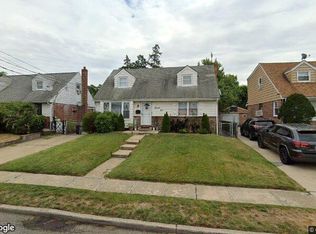 21 Boden Ave, Valley Stream, NY 11580