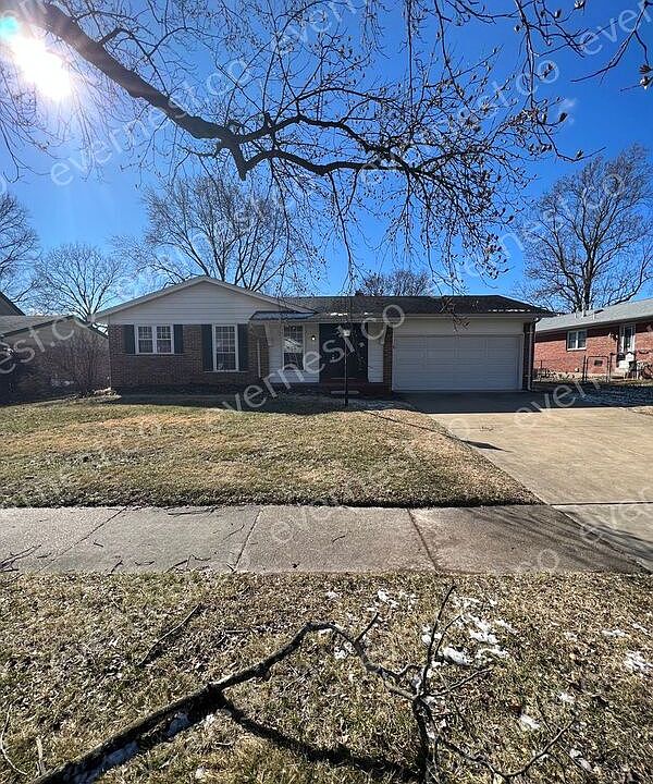 1st image of 1371 Sherwood Forest Dr