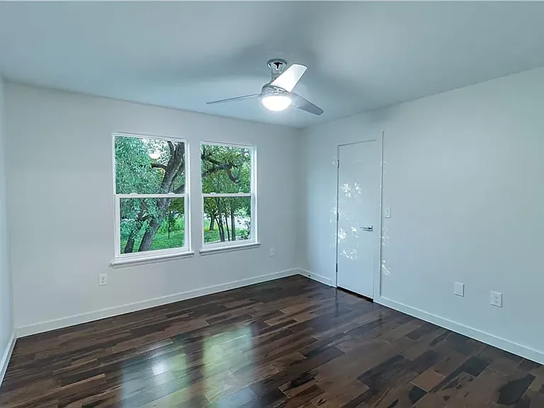 1713 Payne Ave — Photo 14