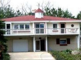 220 Water Ct, New Buffalo, MI 49117