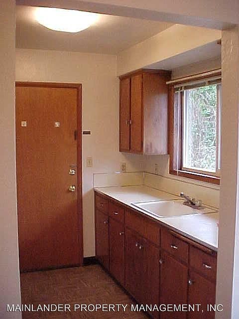 2nd image of 6634 E Burnside St APT G