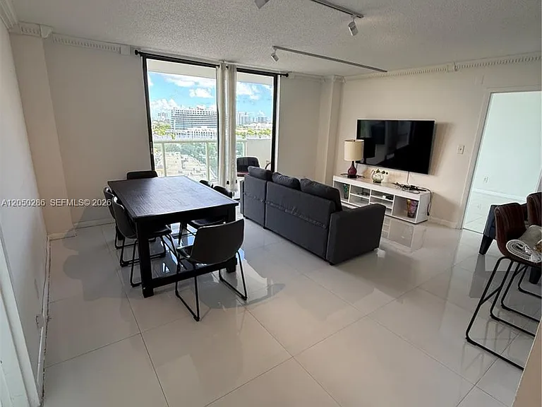 13499 Biscayne Blvd #1407 — Photo 9