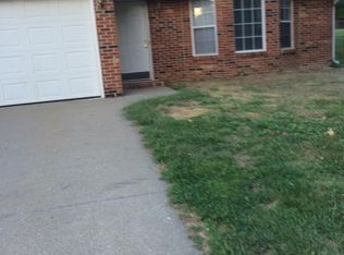 5107 W Millbrook Dr, Columbia, MO 65203