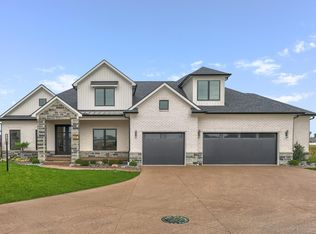 2791 Lake Dr, Newburgh, IN 47630