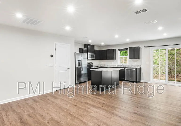 828 Knox Crest Dr — Photo 3