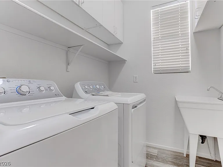 161 Greenwich Village Ave — Photo 14