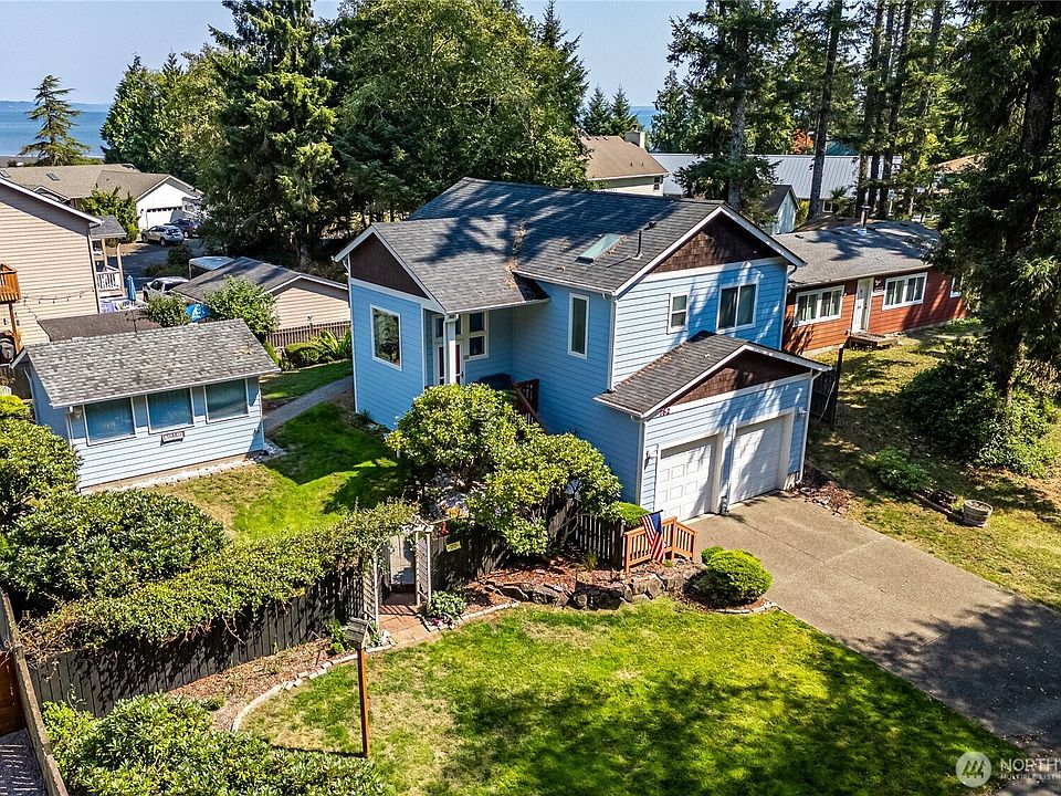 1st image of 762 Evergreen Avenue SE