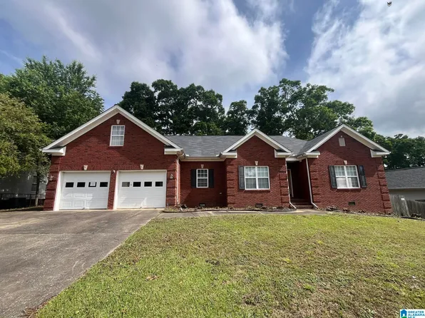 366 Lillian Ln, Anniston, AL 36207