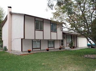 806 W 45th Pl, Kennewick, WA 99337