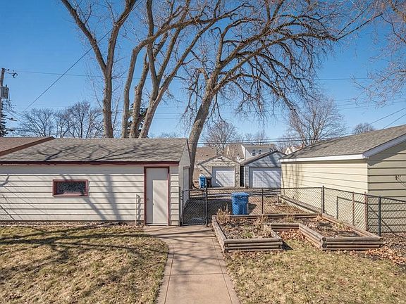 5th image of 5720 43rd Ave S