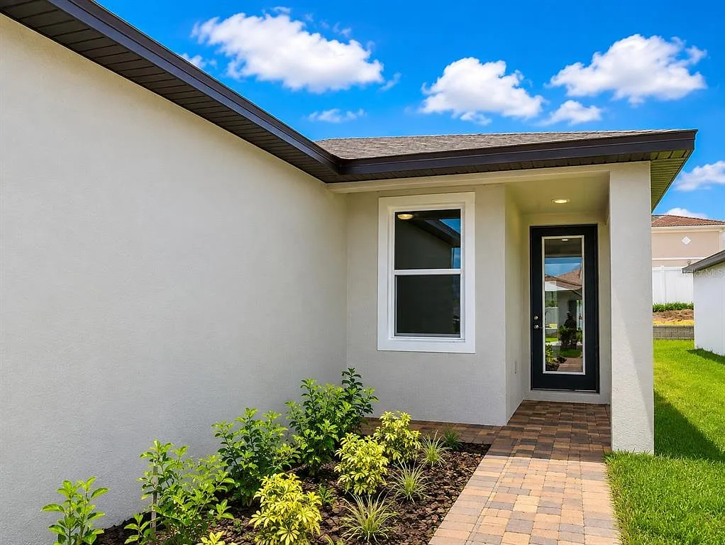 4 bed, 2.0 bath, 1688 sqft, $2,150 — Photo 4