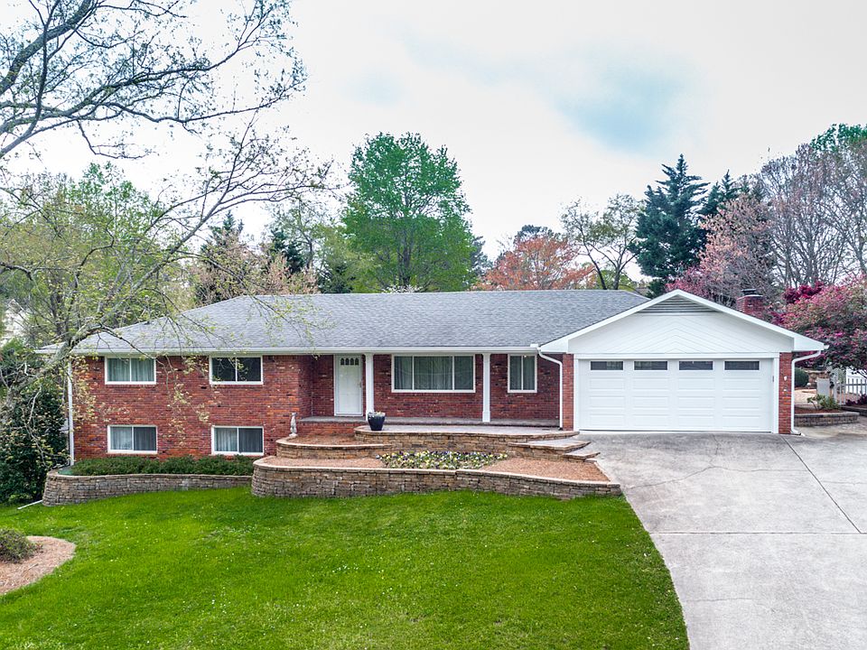 1st image of 3363 Sanford Dr