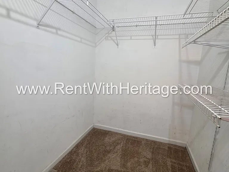 6535 Manor Creek Dr — Photo 23