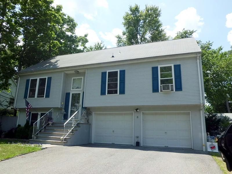2nd image of 8 Riveredge Rd