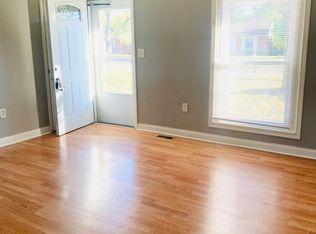 5406 Riata Dr, Louisville, KY 40218